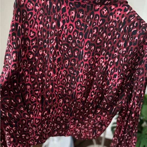 Zara women’s top NWOT animal print size large - Picture 12 of 16